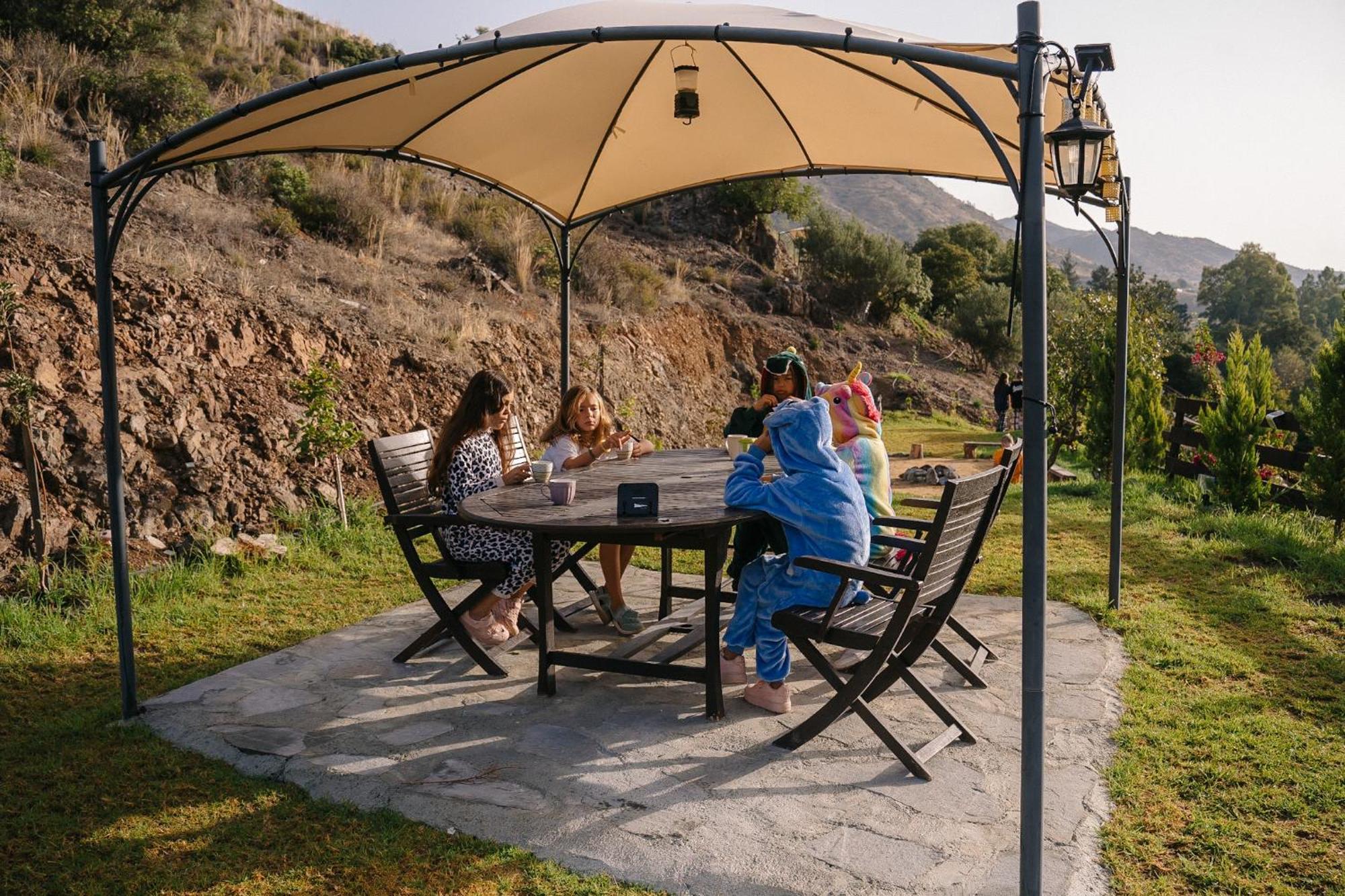 Διαμέρισμα Cozy Glamping With Pool, Perfect For Couples & Families *