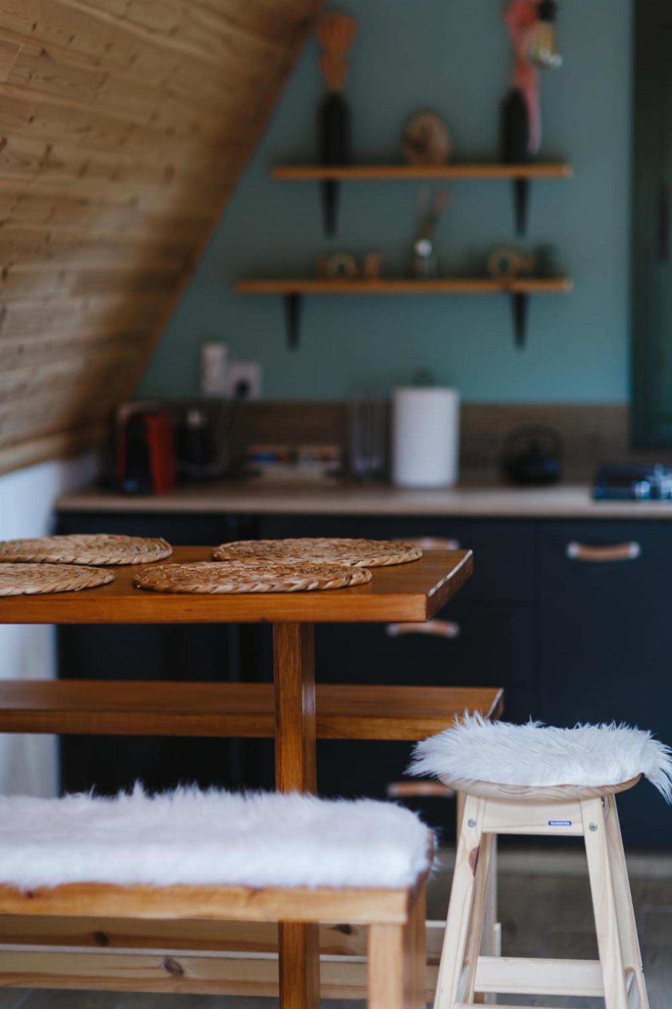 Cozy Glamping With Pool, Perfect For Couples & Families * Αρακαπάς